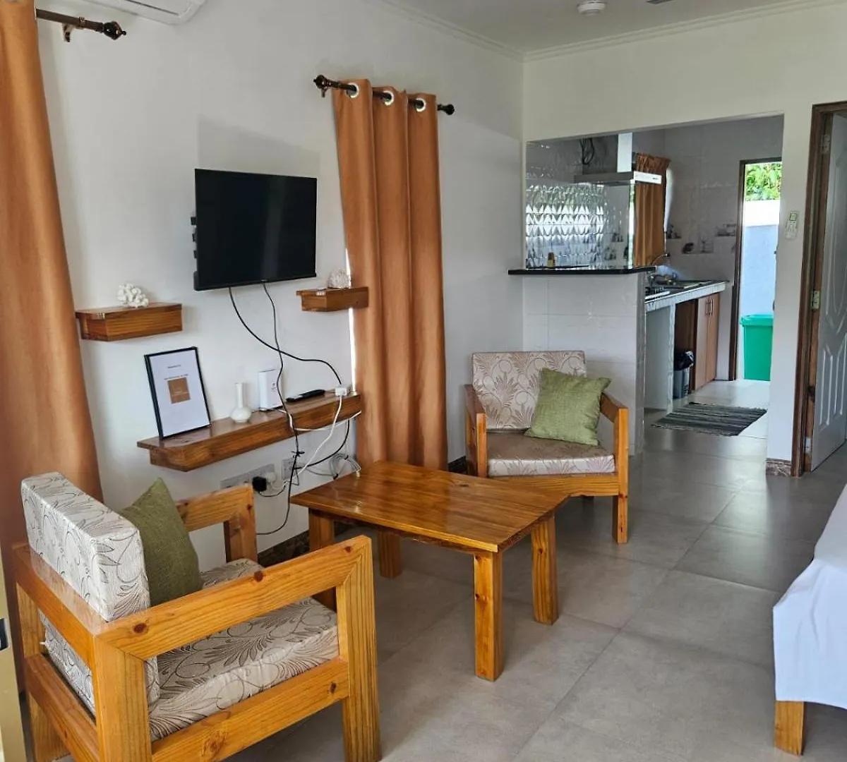 Solea Self Catering Hotel Victoria